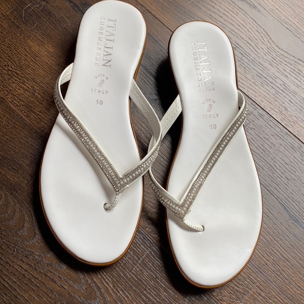 Beaded sandals with slight heal